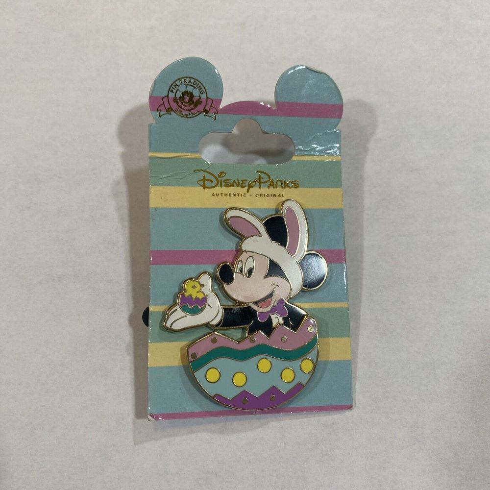 DISNEY PARKS Mickey Mouse‎ Easter Pin
